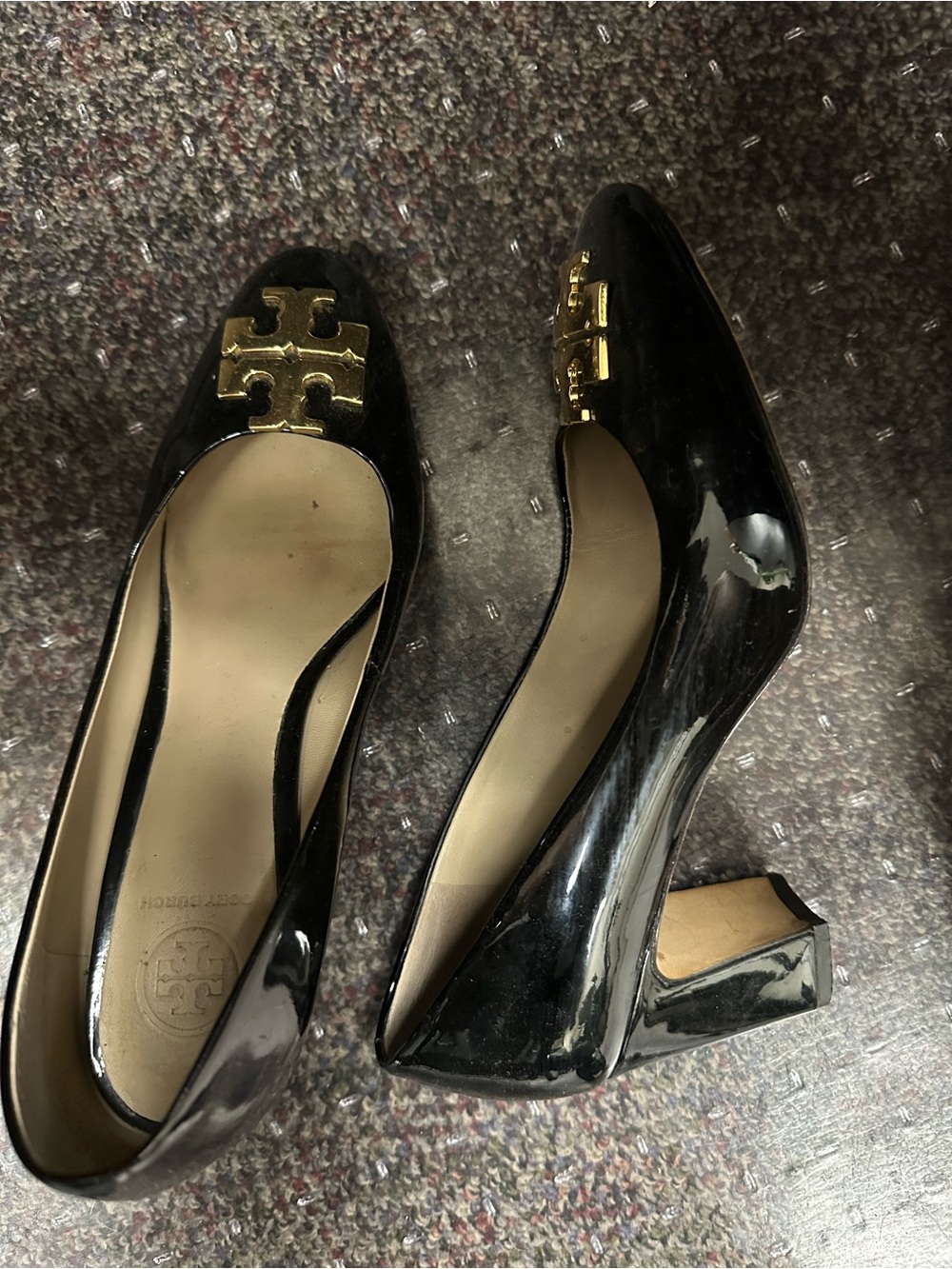 Tory Burch Black Patent Leather Gold Logo Block Heel Pumps